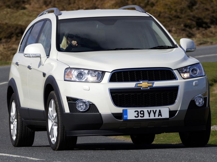  Chevrolet Captiva 2011 года  (UK) (фото 15 из 16)
